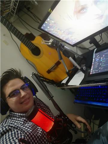 Profesor de Musica, Ofrece clases particulares en grupo o Personalizado
con enfasis en Instrumento Principal, Teoria Musical, Solfeo, Software Music y mas....

Instrumento Principal: Guitarra

Secundarios:

Piano
Bateria
Bajo
Guitarra Electrica

Imparto c