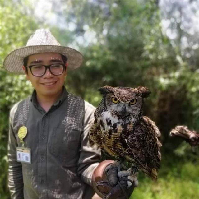 Profesor de Ciencias con especialidad en Biología. Paciente, para todas las edades y con gusto por las ciencias naturales