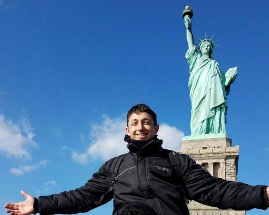 Estudiante avanzado en la carrera de ingeniería civil. Ofrezco ayuda para finales de materias de los primeros años de todas las ingenierías y arquitectura