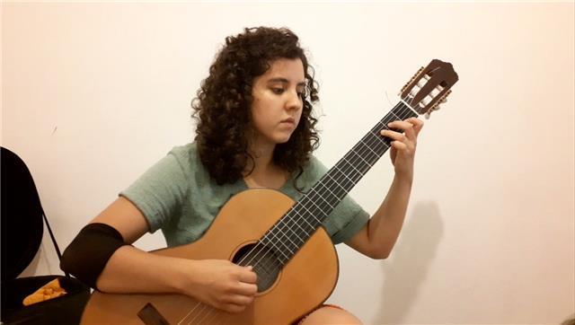 Clases de guitarra online para niños y adultos