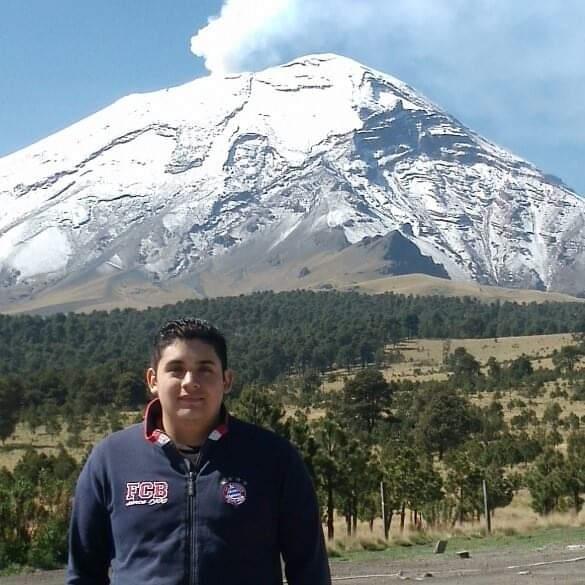 Mi nombre es Germán Walberto Avilés López, tengo 25 años y soy pasante de la licenciatura en Negocios Internacionales por parte de la Escuela Superior de Comercio y Administración (ESCA) Unidad Tepepan del Instituto Politécnico Nacional, en mi carrera de 