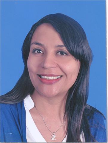 Profesora de Inglés, Especialista en la enseñanza del inglés de la Universidad Gran Colombia, con 10 años de experiencia online y presencial