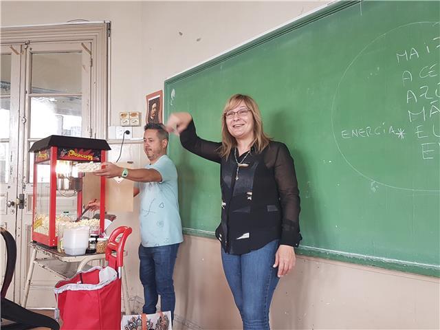 Profesora de Ciencias Económicas. Más de 25 años en Educación Pública