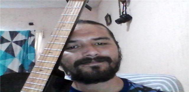 Profesor de música para principiantes, Flauta dulce, Guitarra, Teclado (básico), 15 años en adelante