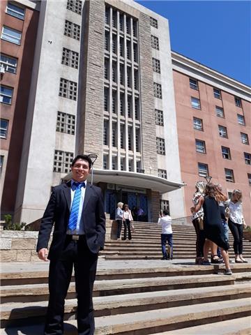 Abogado. Profesor en materias jurídicas