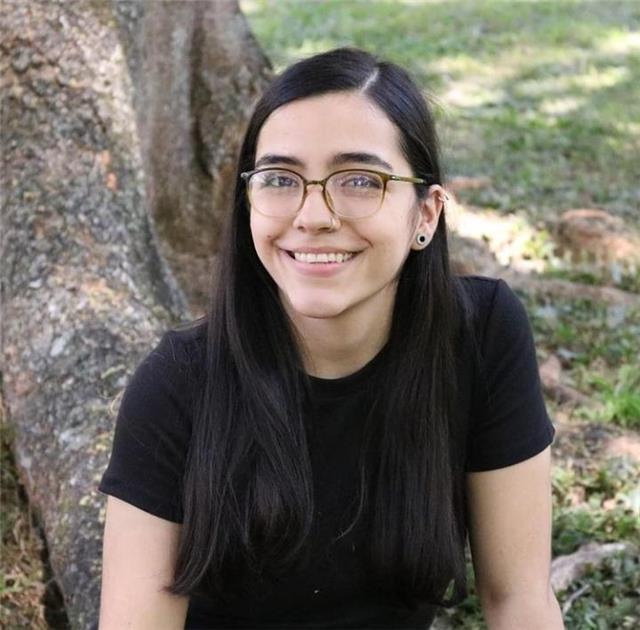 Estudiante de literatura ofrece acompañamiento para desarrollo de actividades y compresión lectora