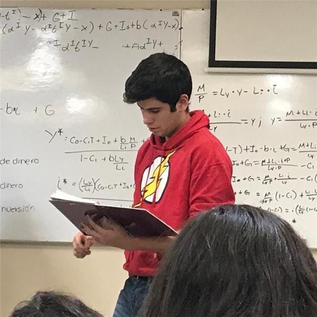 Clases de matemáticas y cálculo