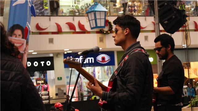 CLASES DE GUITARRA ELÉCTRICA Y TEORÍA MUSICAL