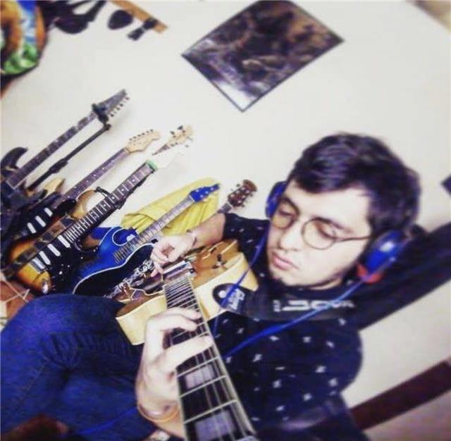 Clases online de guitarra eléctrica Rock/jazz/pop sin moverte de tu casa