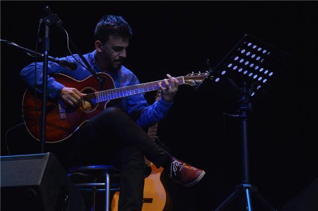 GUITARRA (Folklore y Tango, Jazz, Blues)