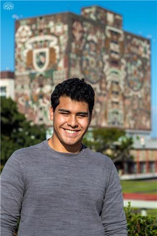 Estudiante de último año en Física Biomédica con experiencia en temas de física general, química, biología, electrónica y ciencias de la computación