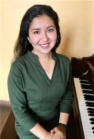 Educadora musical ofrece clases de piano, técnica vocal, flauta dulce y lenguaje musical