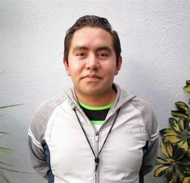 Profesor de educación física ofrece clases virtuales y presencial a niños y adolescentes en la ciudad de Puebla