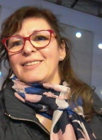 Profesora de Matemática , Física y Cosmografía de nivel medio ( secundario)