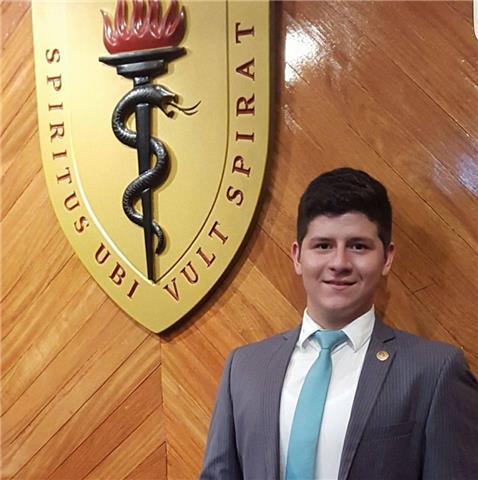 Estudiante de medicina de 5to año la UPCH que es Profesor de biología, física, química, bioquímica, fisiología, clinica y metodología de investigación