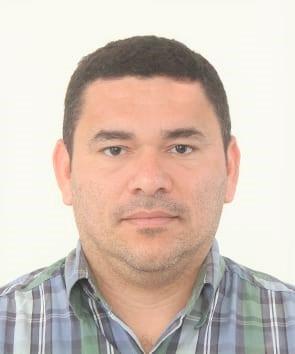 Ingeniero de sistemas, especialista telecomunicaciones y redes, especialista en seguridad informática