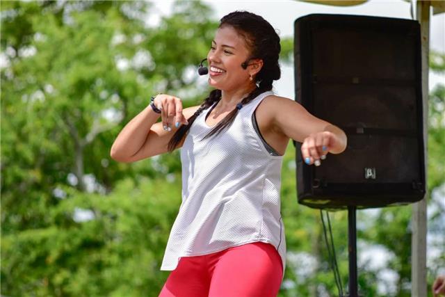 Docente de Danzas y expresión corporal, especialista en enseñanza de la danza latina y clásica en niños, con 8 años de experiencia