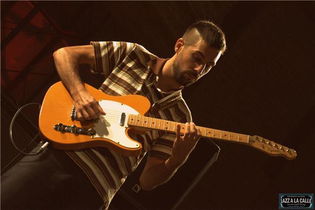 Clases de guitarra y bajo zona San Telmo, La Boca, Barracas